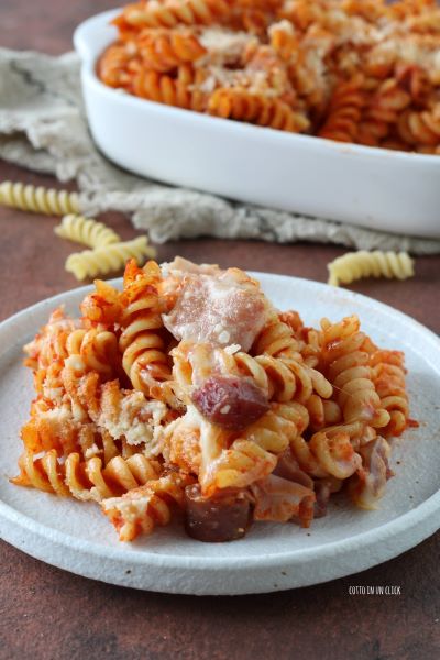 sirve la pasta aún caliente y fundente