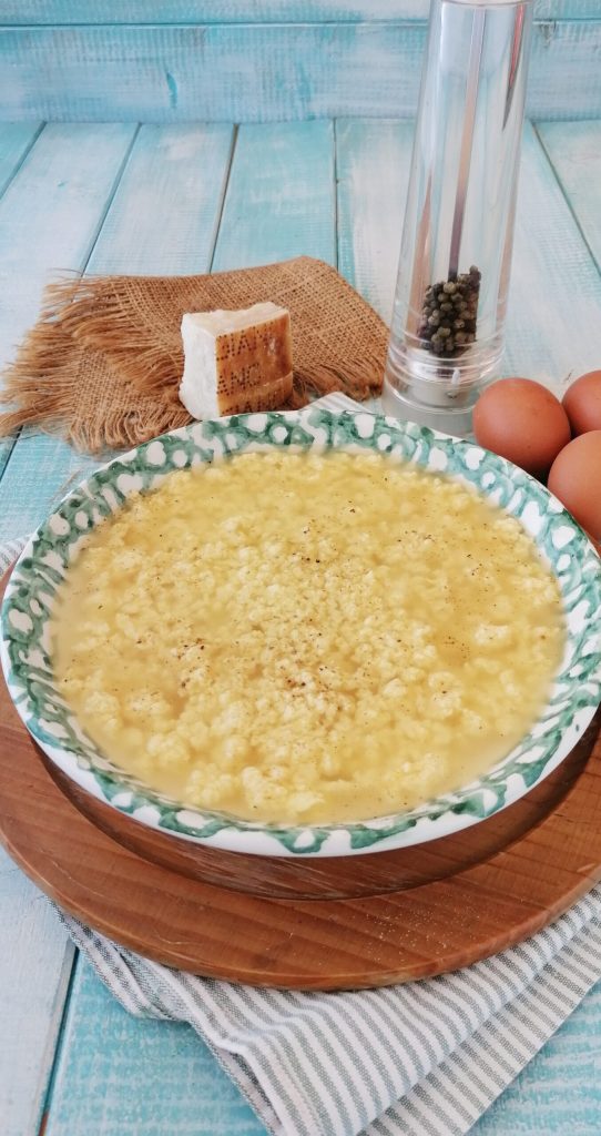 stracciatella en caldo