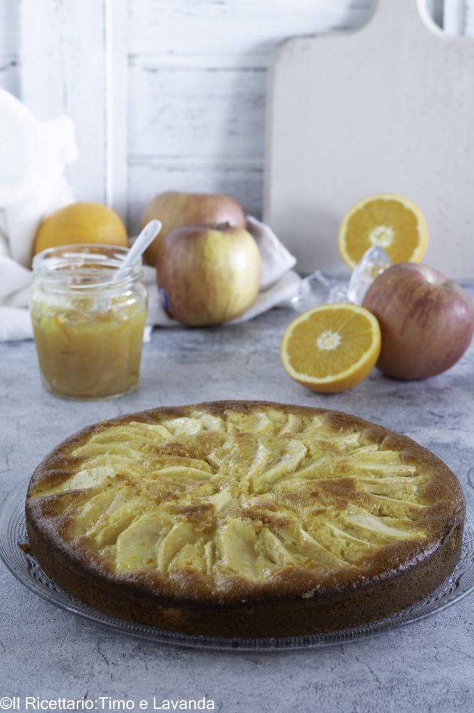tarta de manzana y zumo de naranja