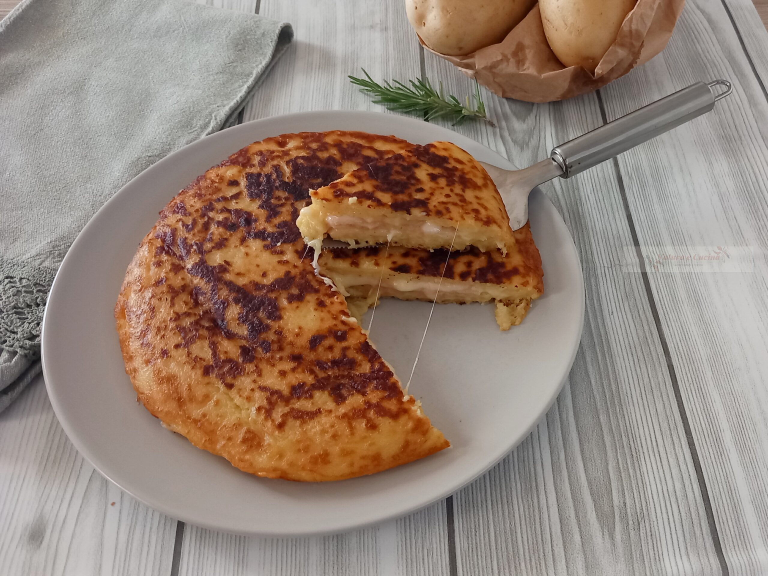 Tarta de patatas en sartén