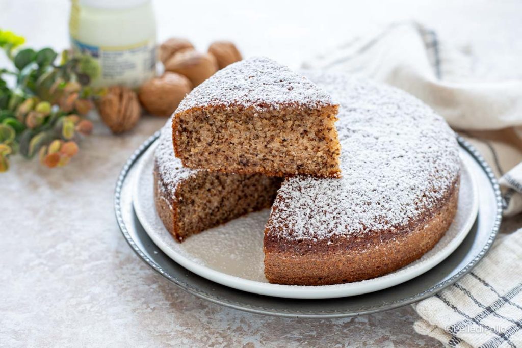 tarta de nueces y yogur