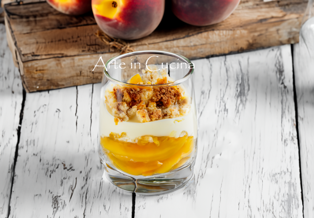 Tiramisú melocotones y mascarpone