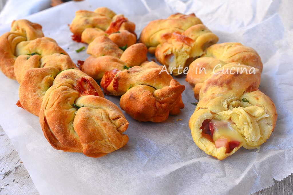 Trencitas rellenas saladas sin levadura