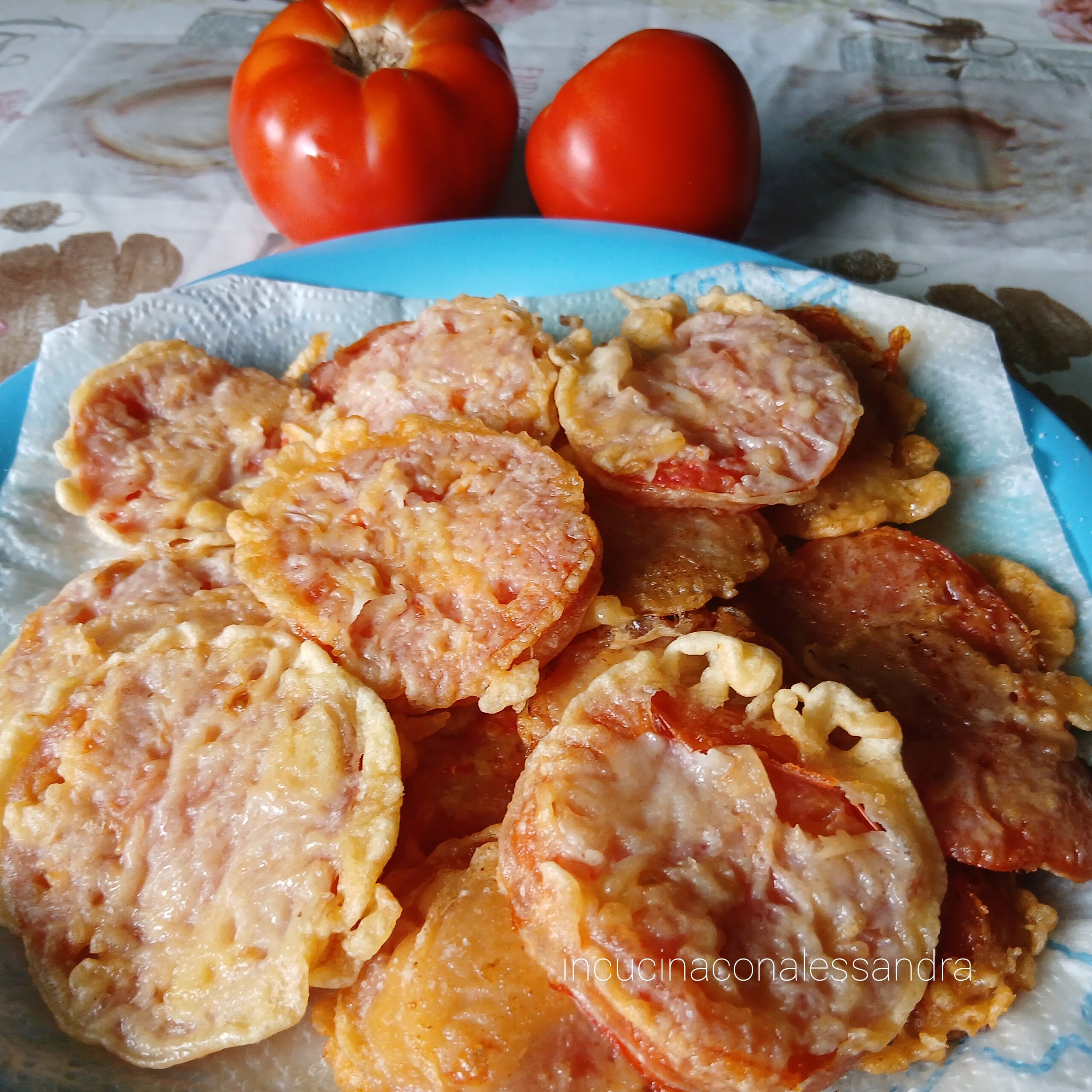 Tomates fritos en tempura