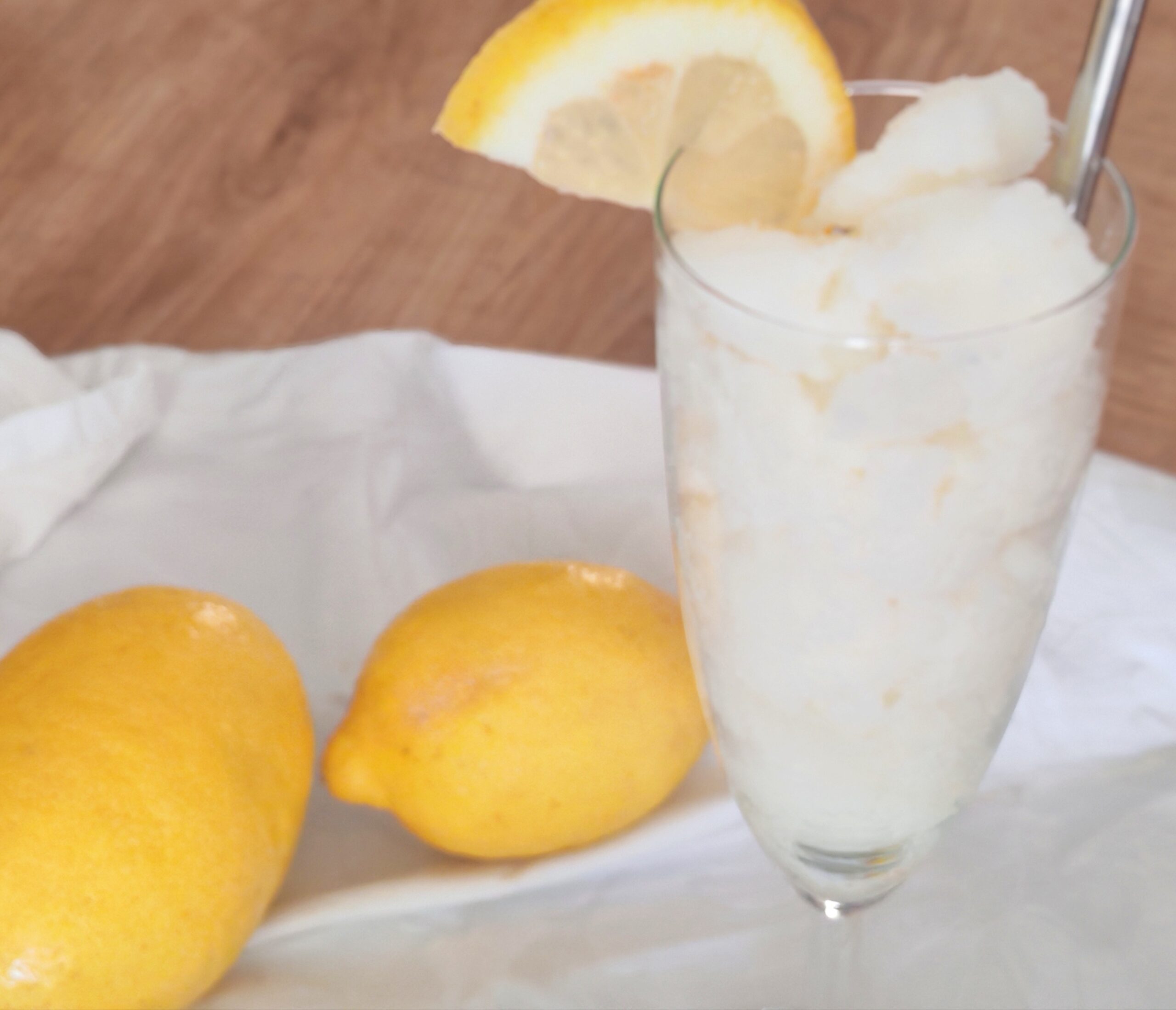 Sorbete de limón sin máquina de helados