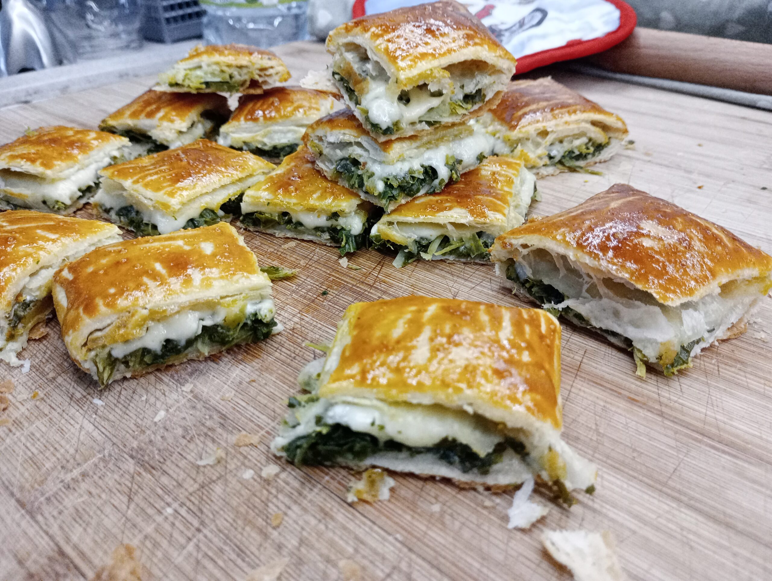 Cuadraditos de Hojaldre Rellenos