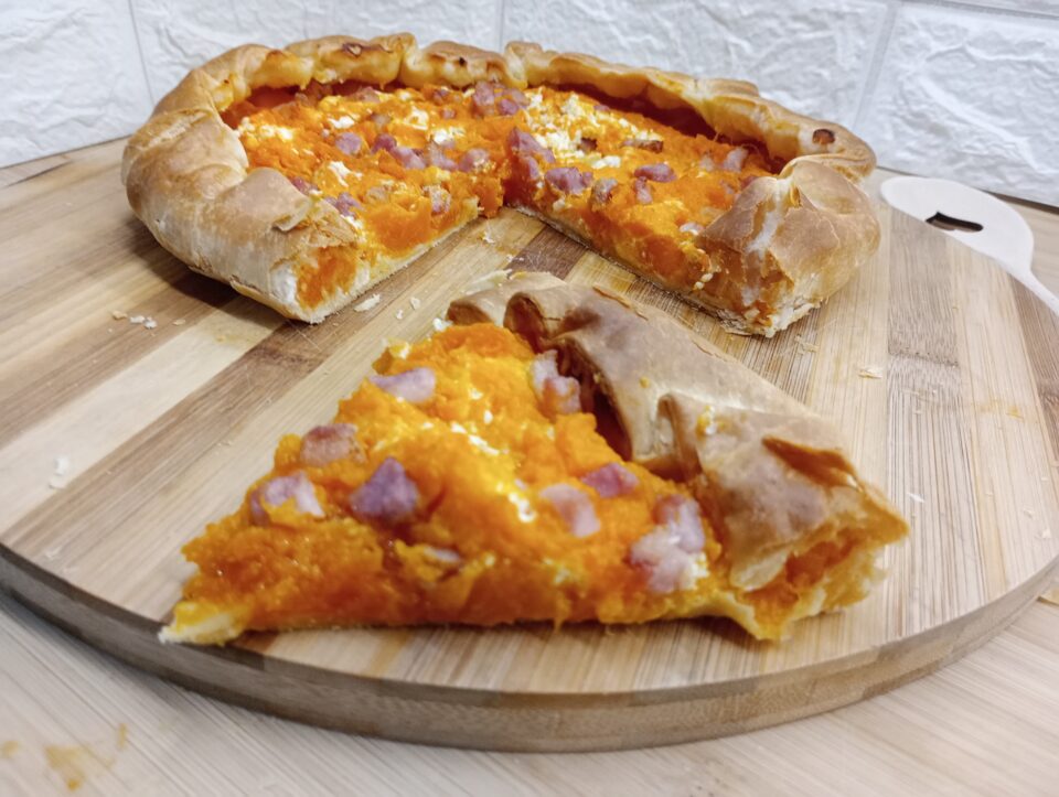 Tarta salada con calabaza y robiola