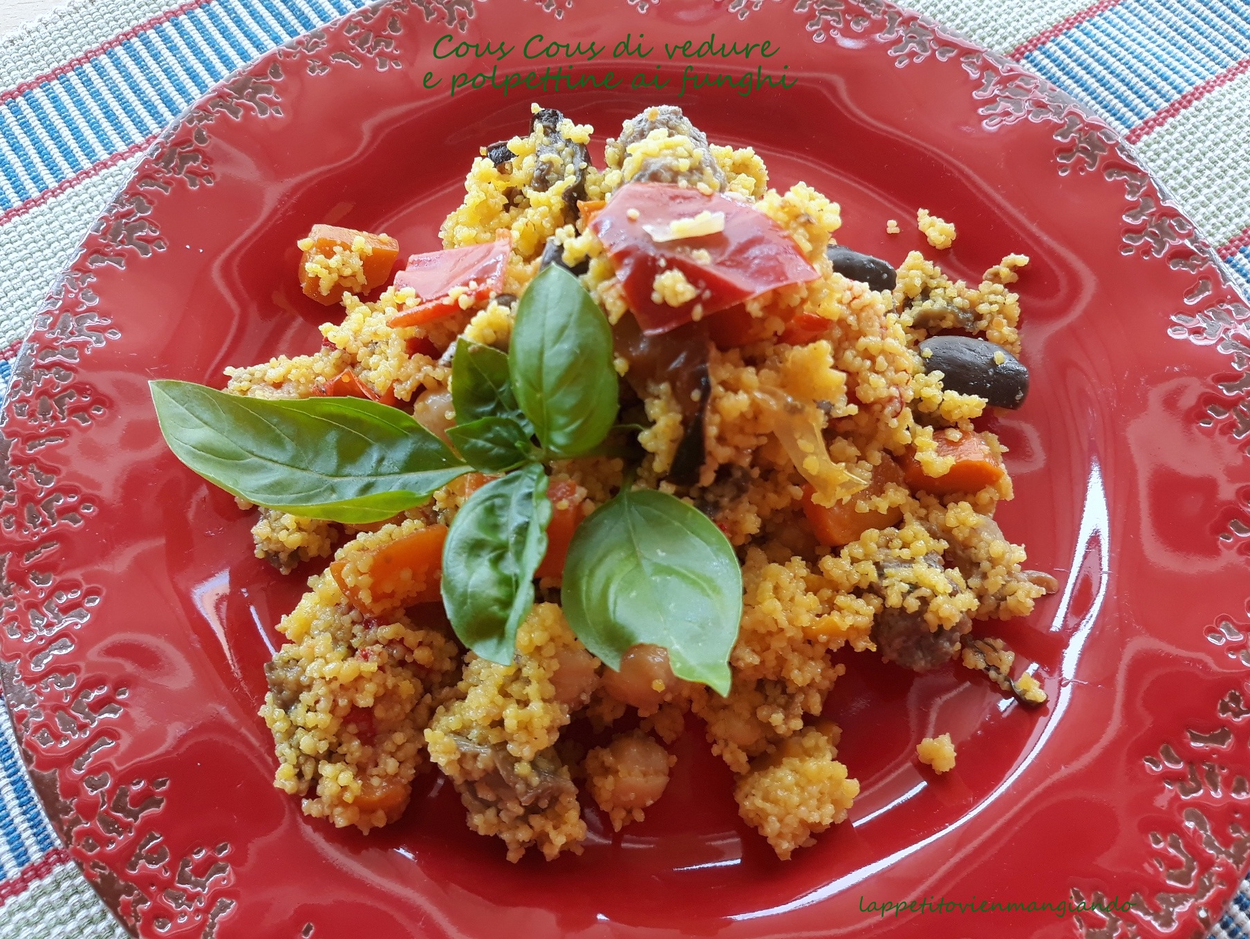 Cous Cous de verduras y albóndigas de setas