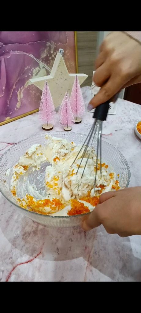 Crema de mascarpone, nata y naranja