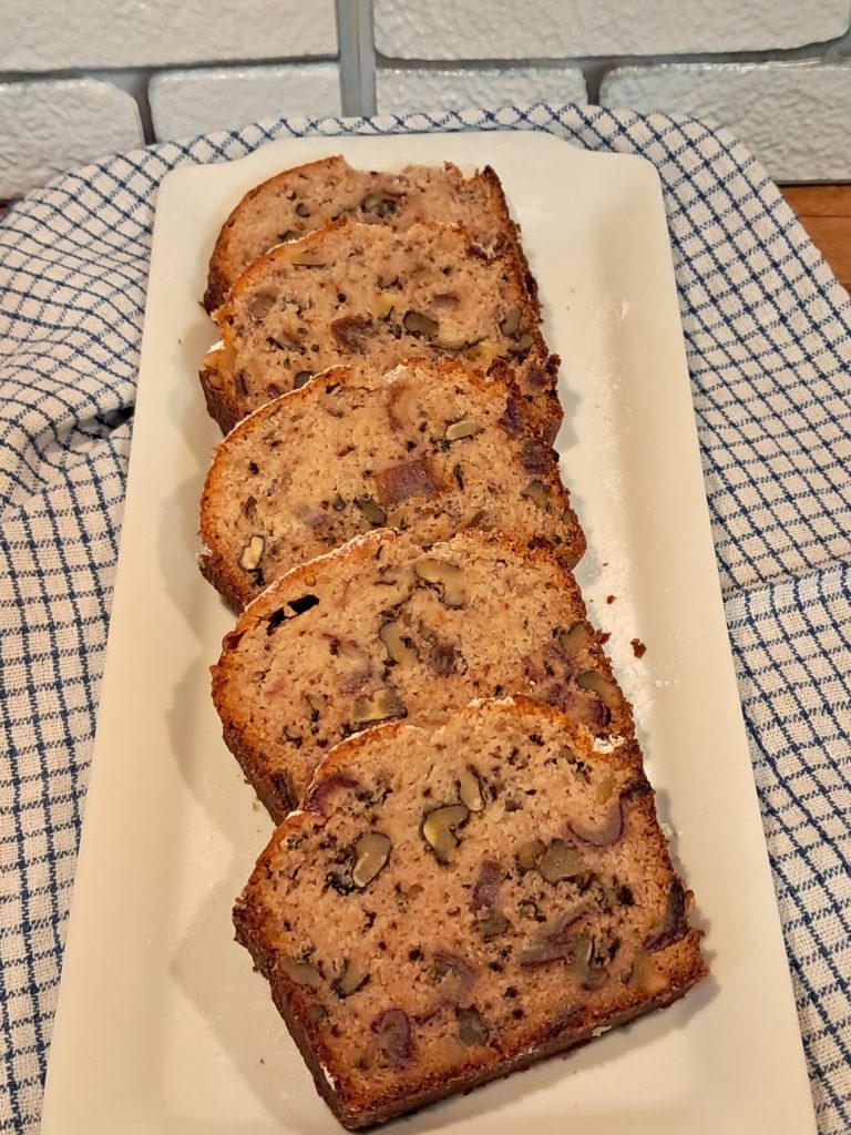 Plumcake con nueces y dátiles