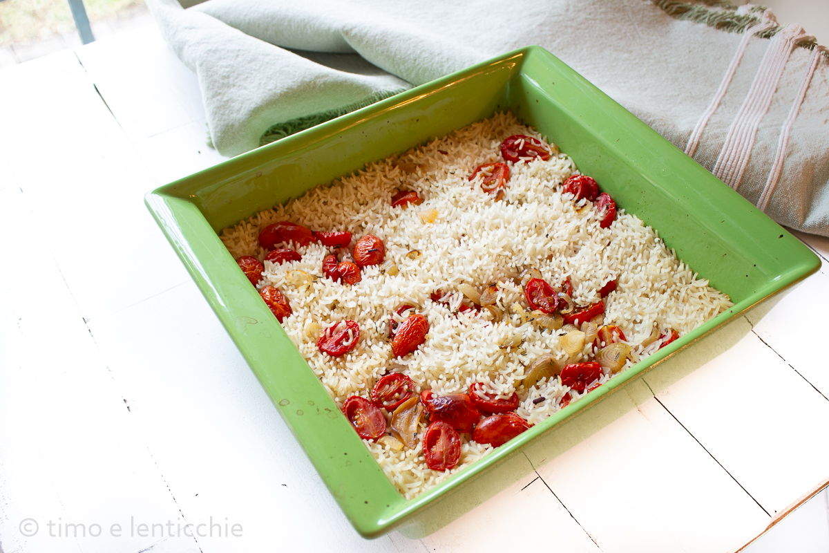 Arroz al horno con tomatitos