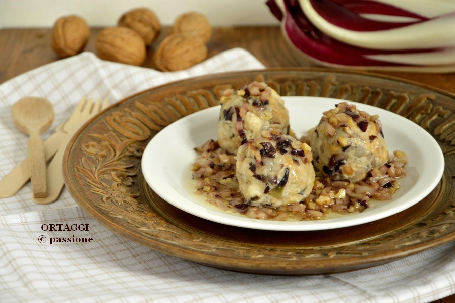 Canederli secos con radicchio rojo de Treviso y nueces