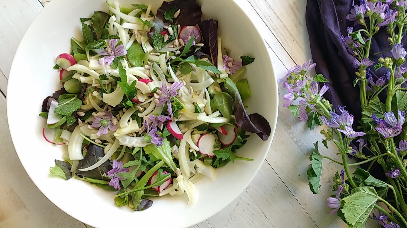 Ensalada de malva detox
