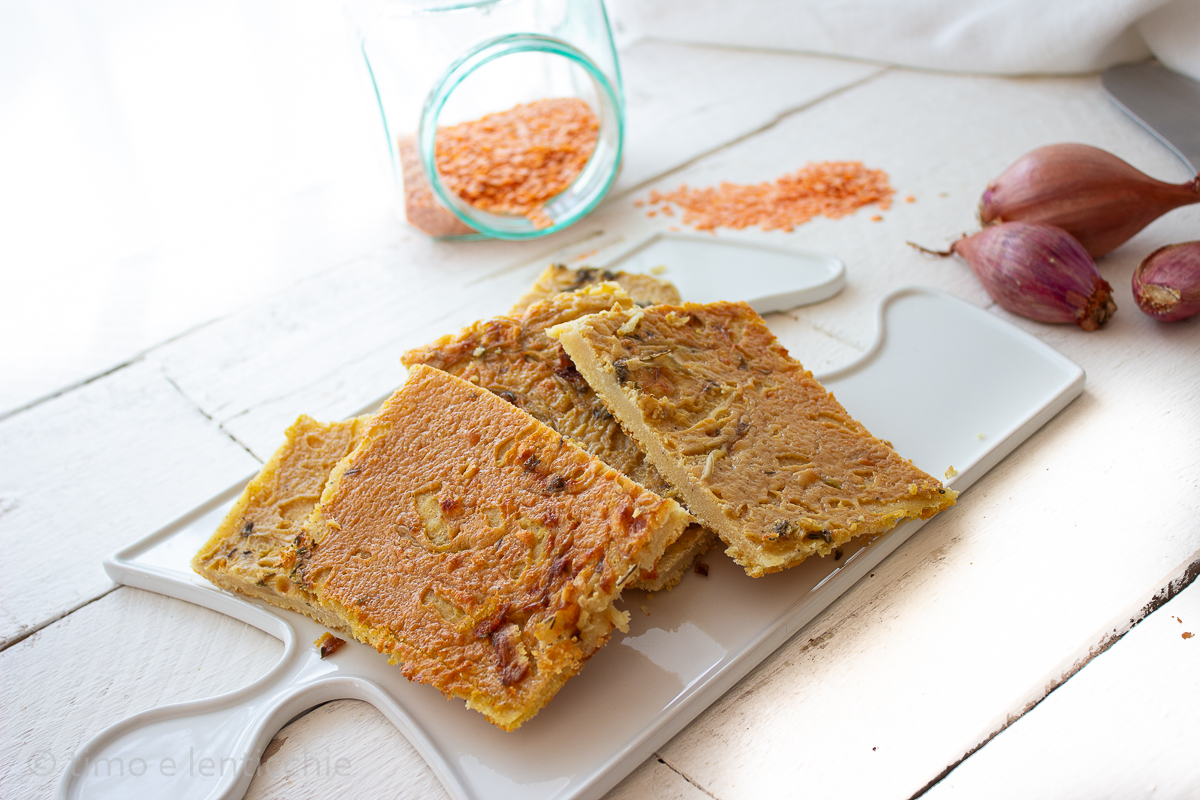 Farinata o cecina de lentejas rojas