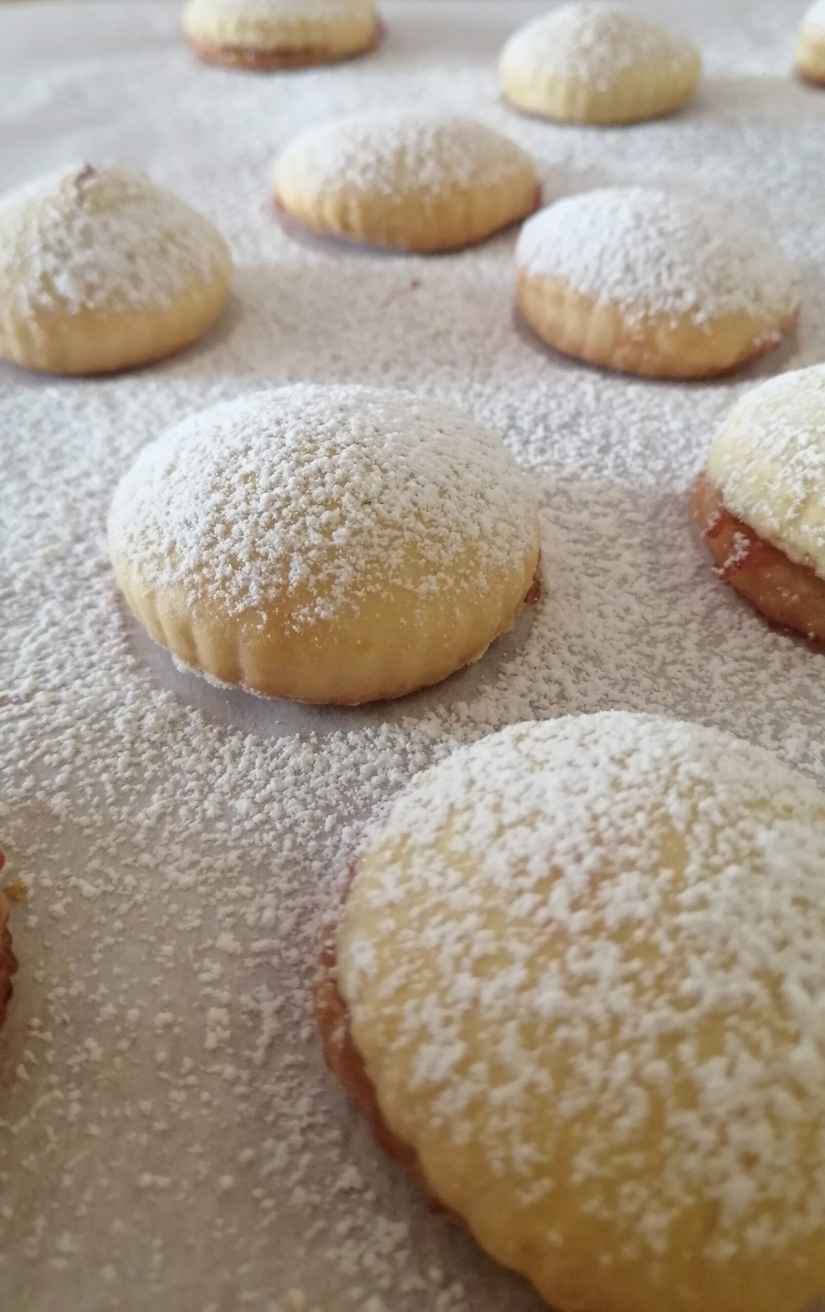 Galletas blandas con mermelada