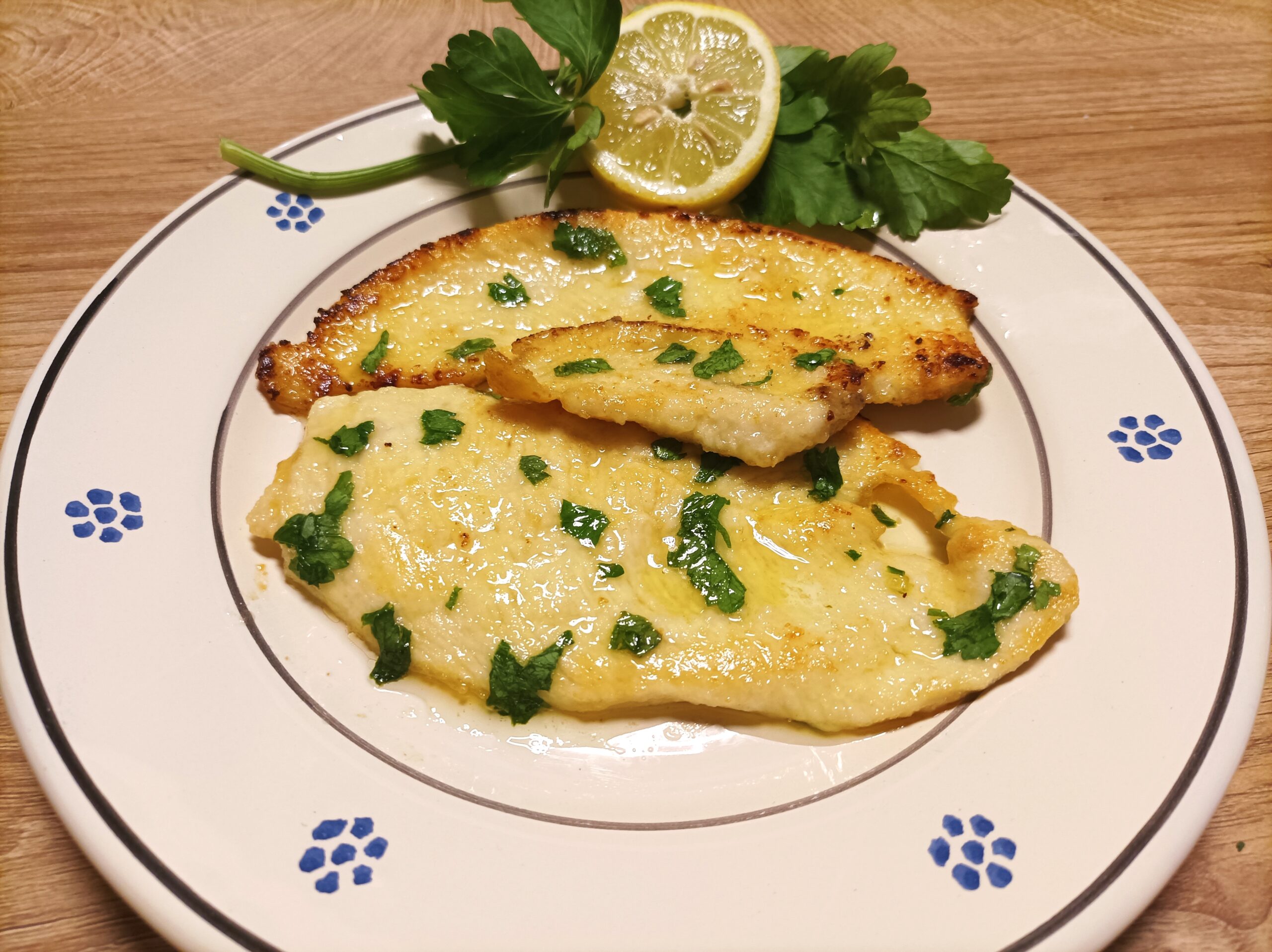 Escalopines de pollo al limón