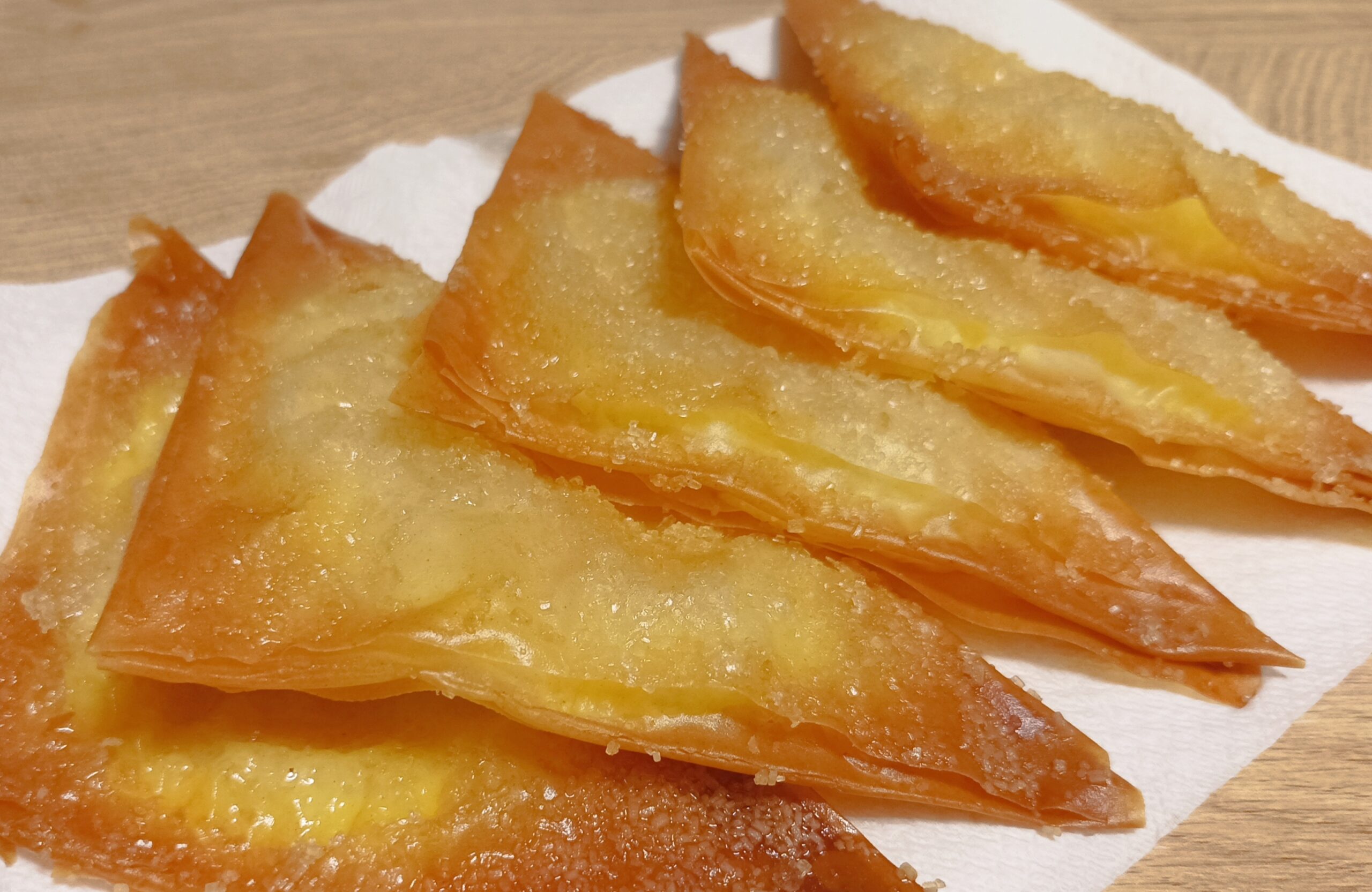 Triángulos dulces de pasta filo