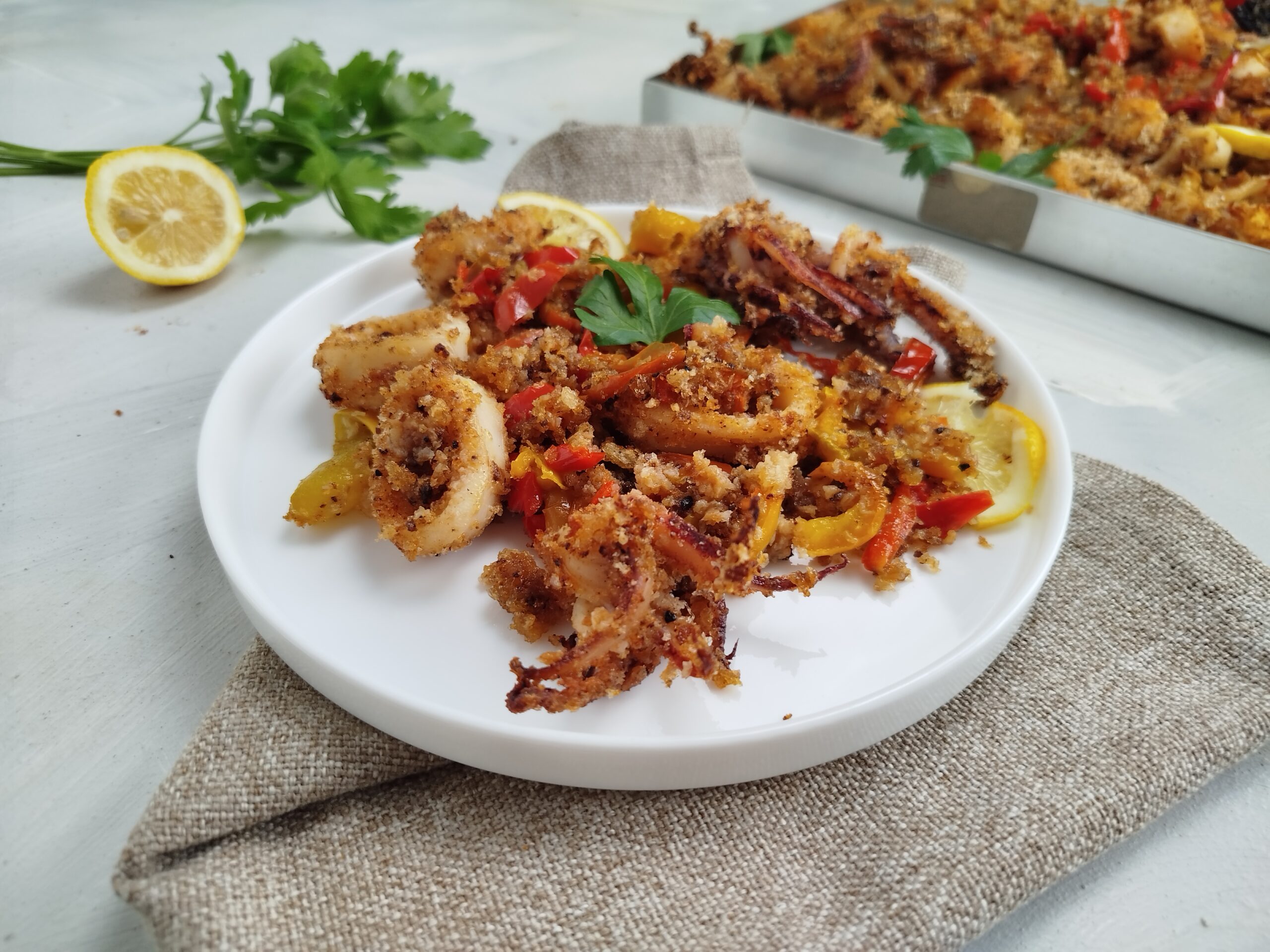 CALAMARES Y PIMIENTOS GRATINADOS AL HORNO