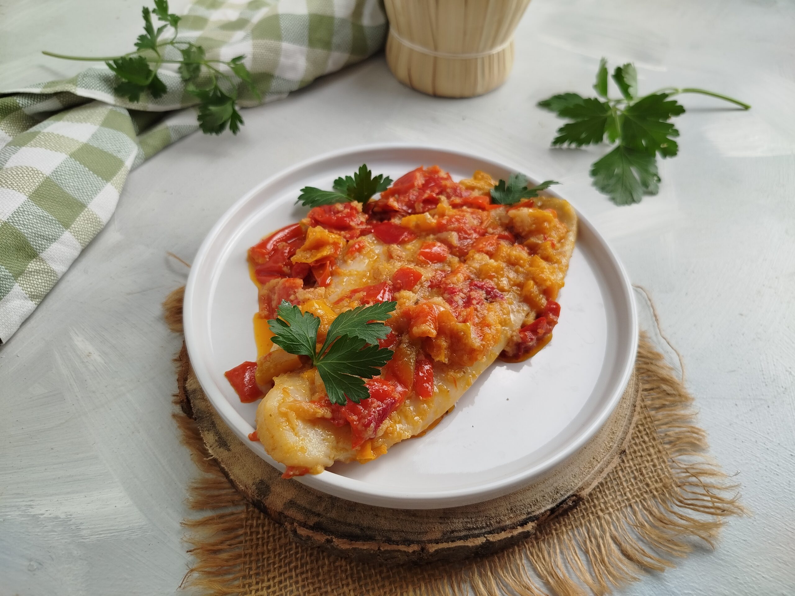 FILETE DE GALLINETA CON PIMIENTOS