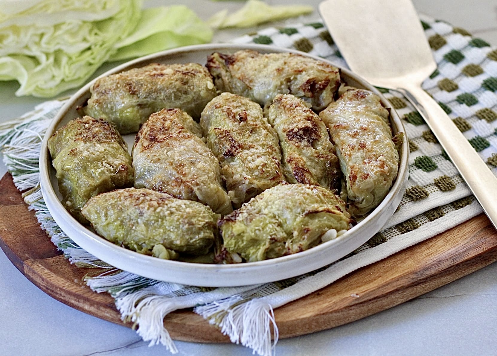 Rollitos de col, un plato completo, ligero y nutritivo.