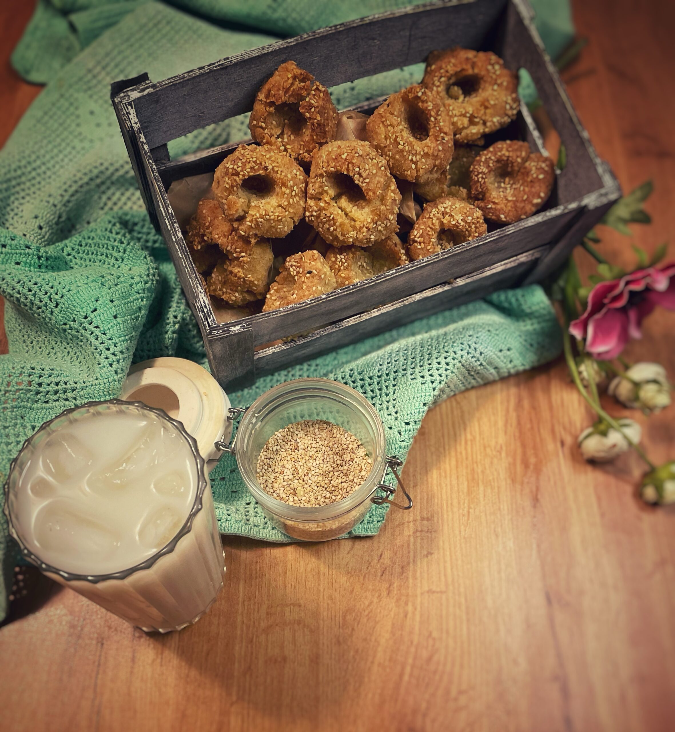 Ladokouloura griegos sin gluten y sin azúcar y Soumada bebida de almendras