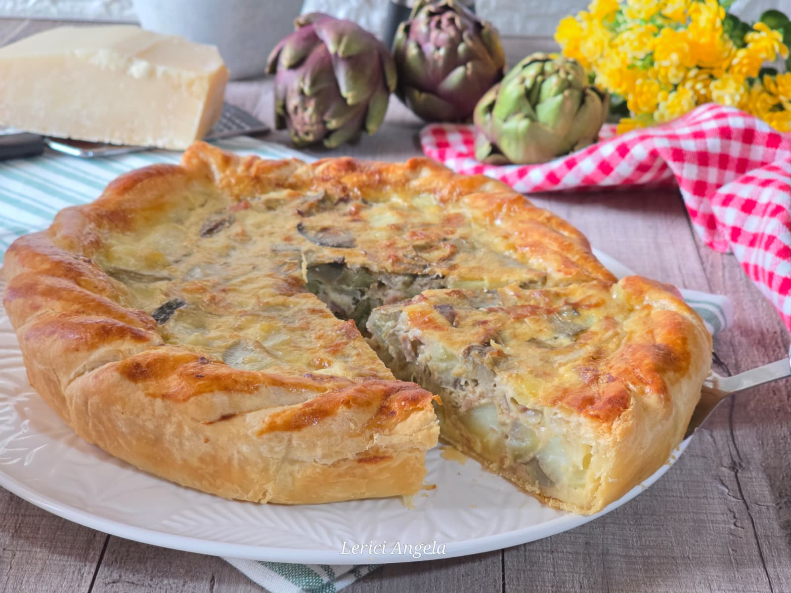 Tarta Salada con Alcachofas y Jamón Cocido
