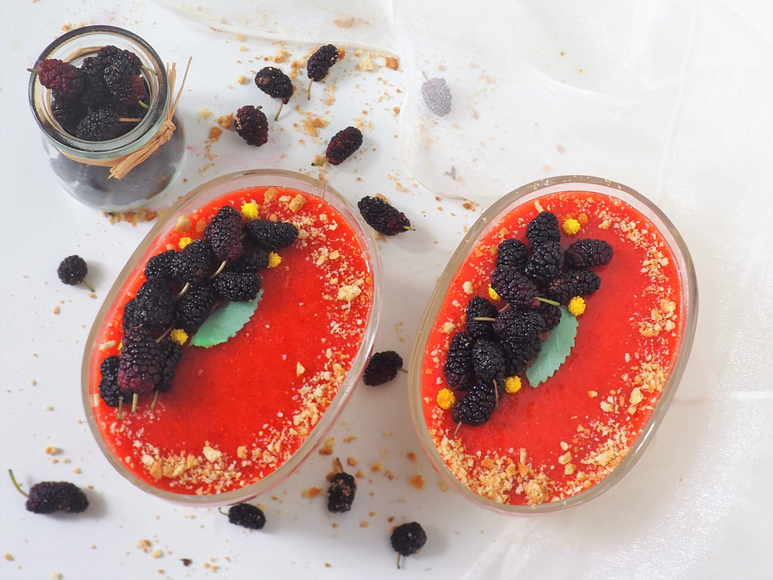 Bavarois de moras y fresas