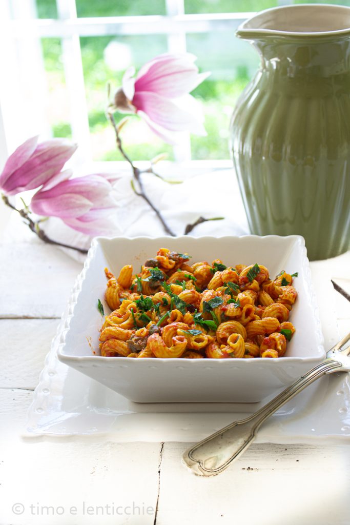 Pasta de legumbres a la mediterránea