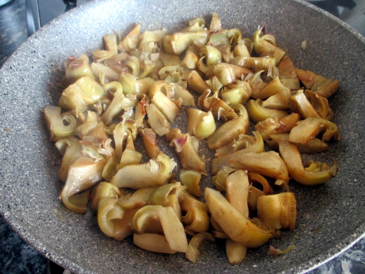 Pasta y alcachofas light preparación, Come sin Pancia