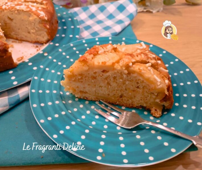 pastel con manzanas y avellanas