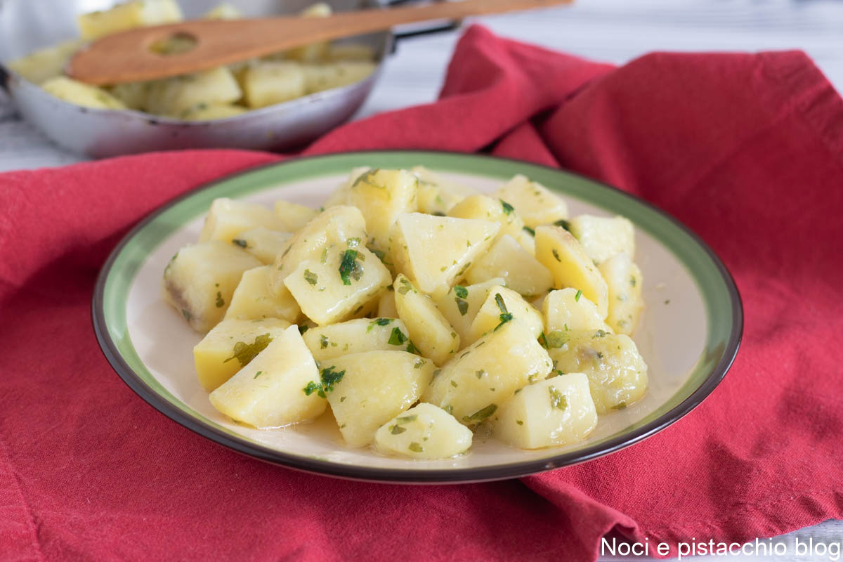 Patatas al verde receta sarda