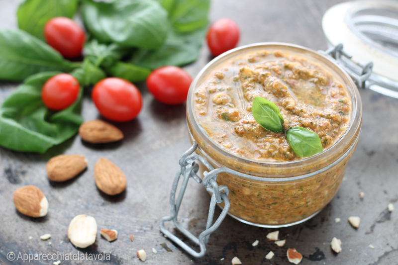 PESTO A LA TRAPANESE