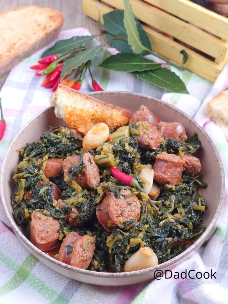 Salchichas y Grelos: La Receta Fácil de la Abuela