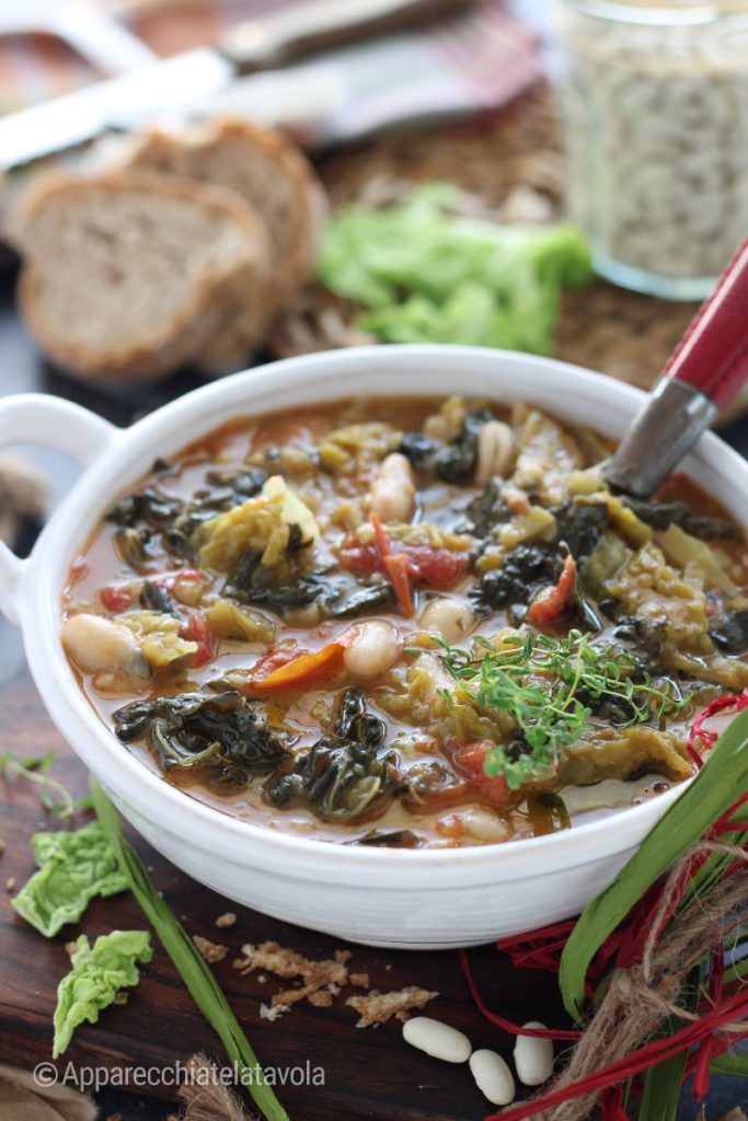 sopa col rizada y cannellini