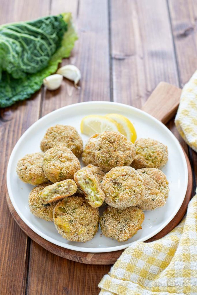 albóndigas de col rizada al horno