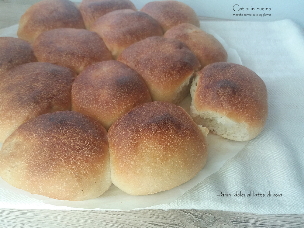 Bollitos dulces con leche de soja, receta vegana