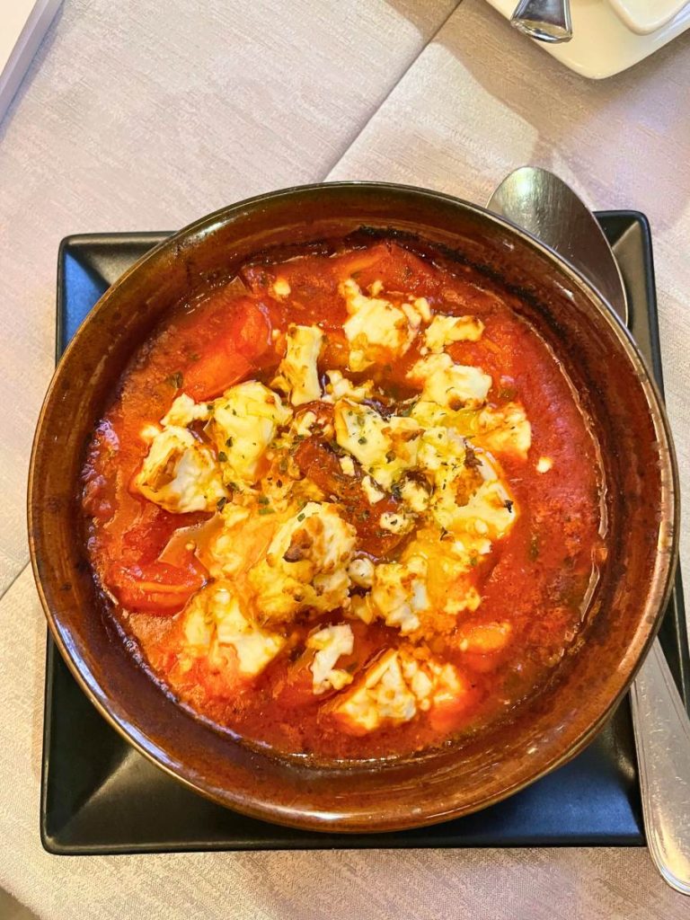 bouyourdi feta al horno con tomate