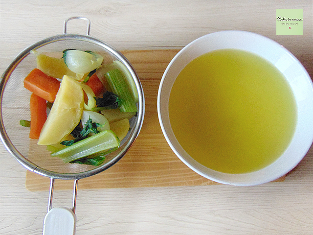 separar las verduras del caldo