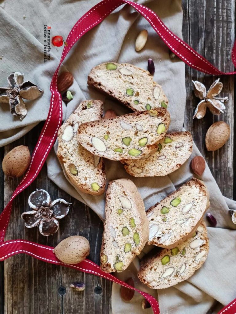 cantucci con almendras y pistacho 1