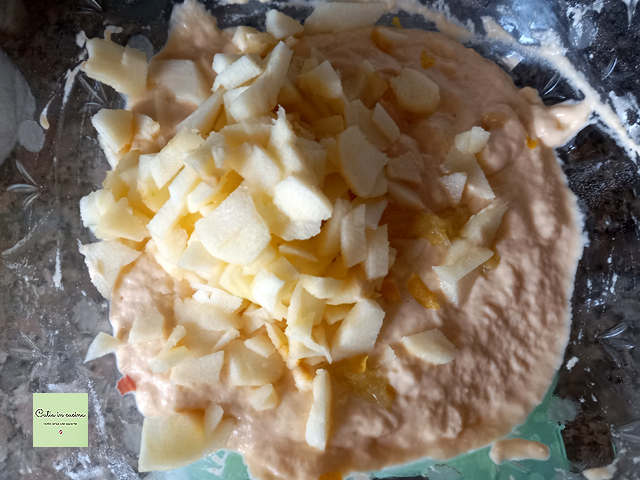 añadir la manzana a trozos