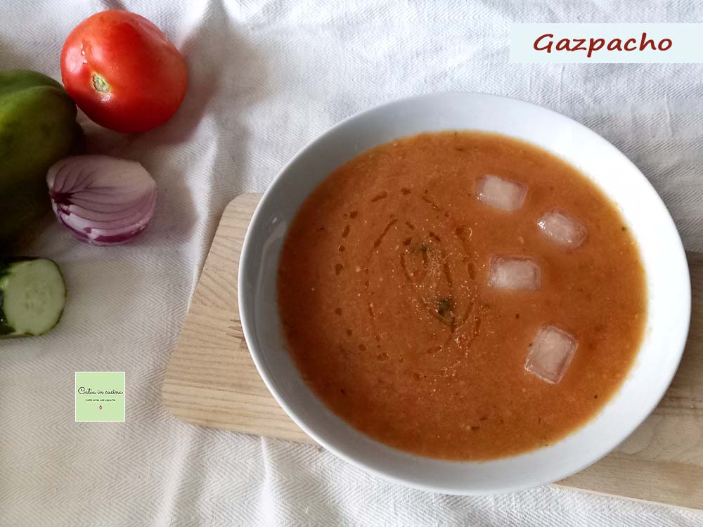 Gazpacho (con picatostes de pan de centeno)
