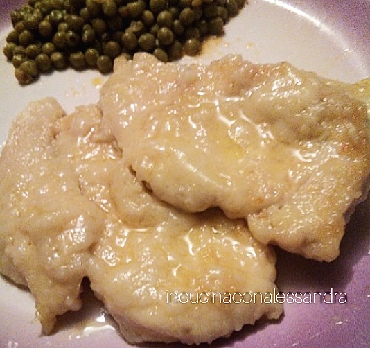 Escalopines de pollo al vino blanco