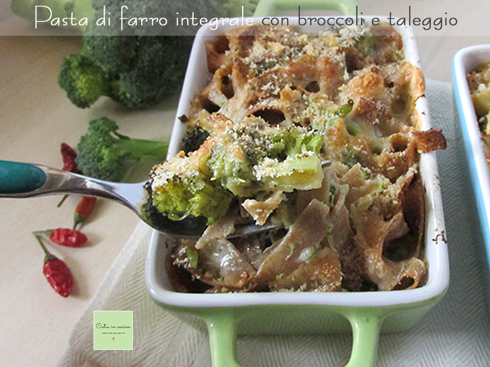 pasta de espelta integral con brócoli y taleggio