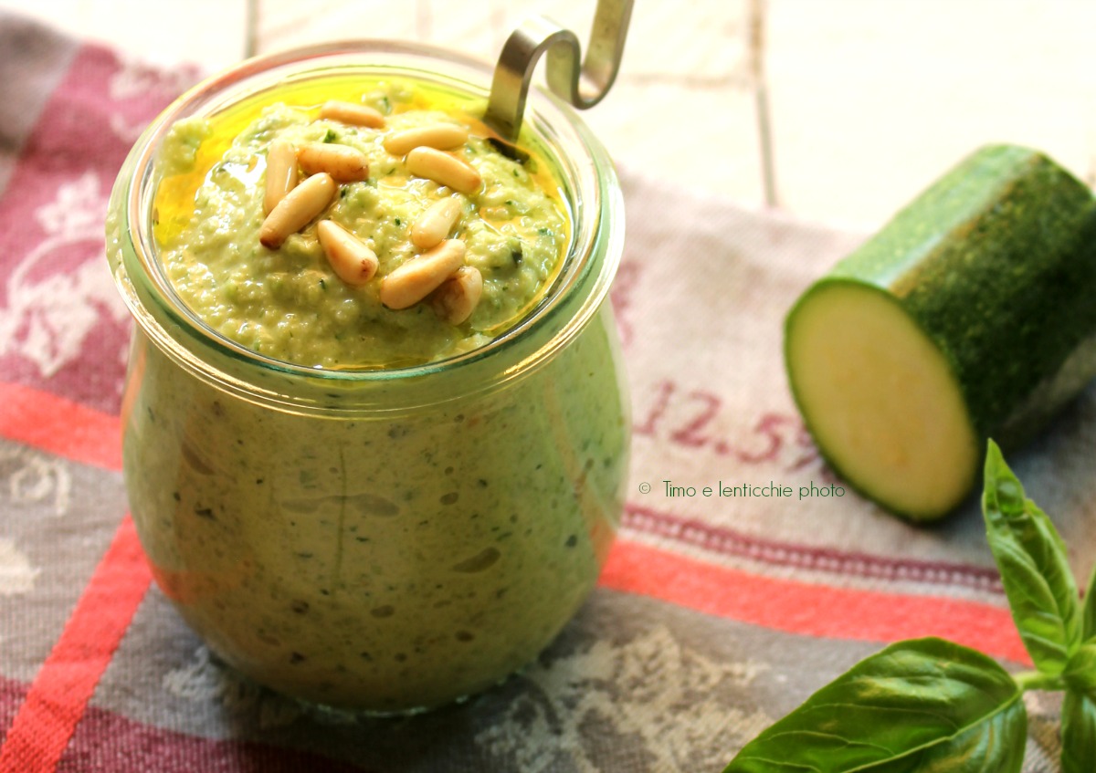 Pesto de calabacín raw