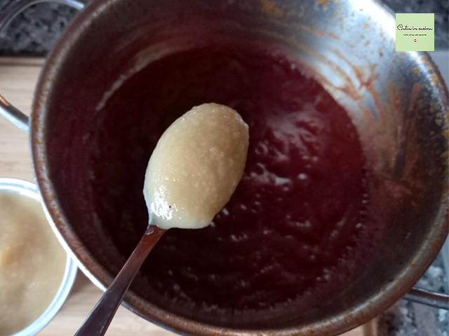 añadir la mermelada de membrillo