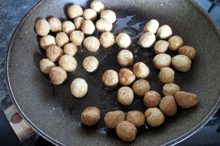 Struffoli veganos preparación, Come sin Panza