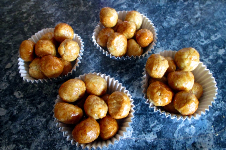 Struffoli veganos preparación, Come sin Panza