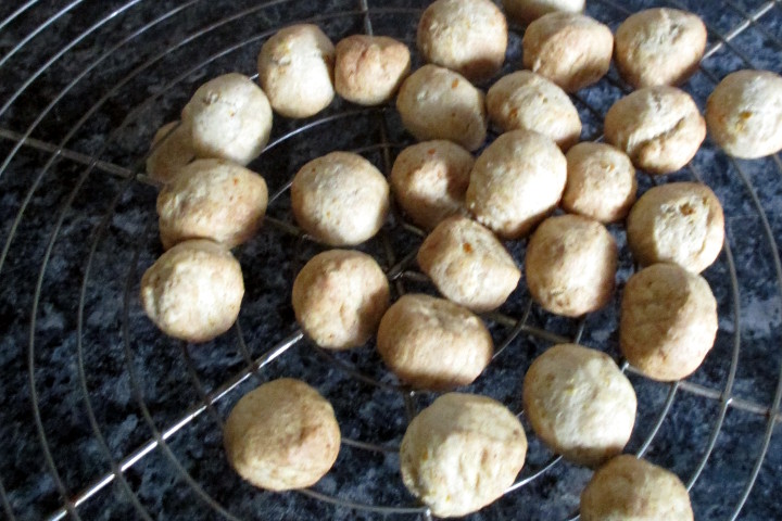 Struffoli veganos preparación, Come sin Panza