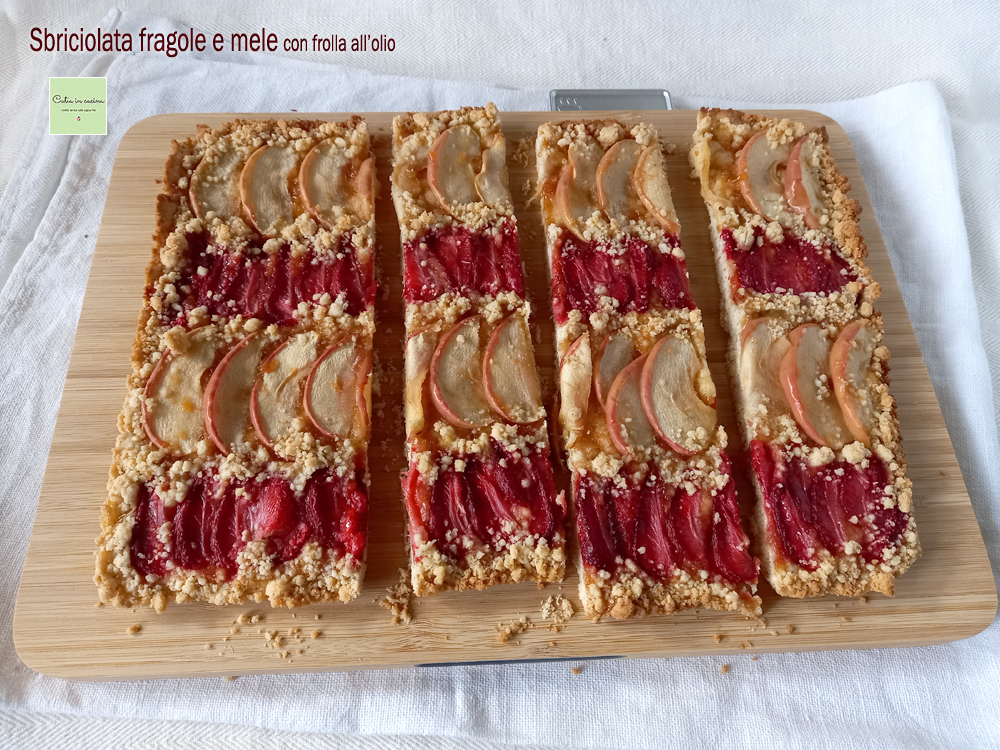 tarta crumble fresas y manzanas trozos