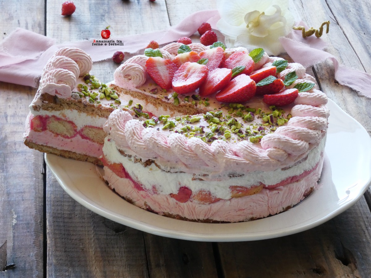 Tarta semifrío de fresas
